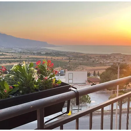 Nyaraló 3 Bedroom In Custonaci