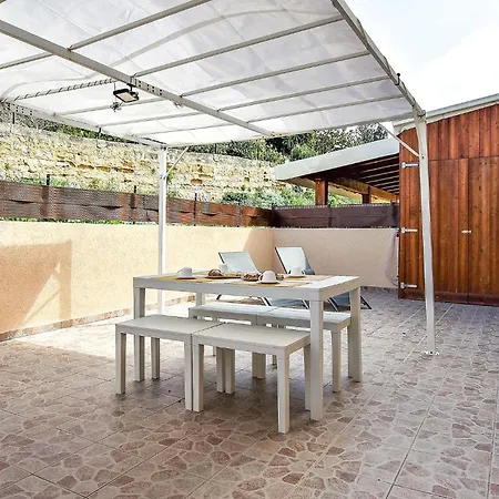 3 Bedroom In Nyaraló *